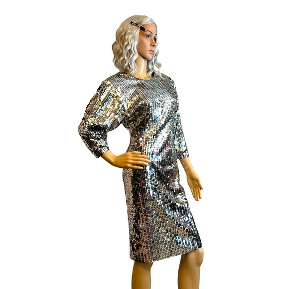Oleg Cassini EUC Size 12 Vintage Silver Sequined 70s Disco Mini Dress (0470) - Picture 2 of 11